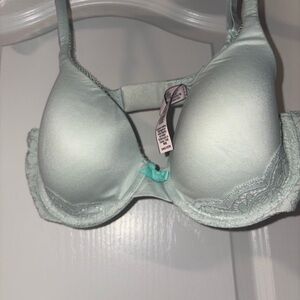 Victoria’s Secret lace bra